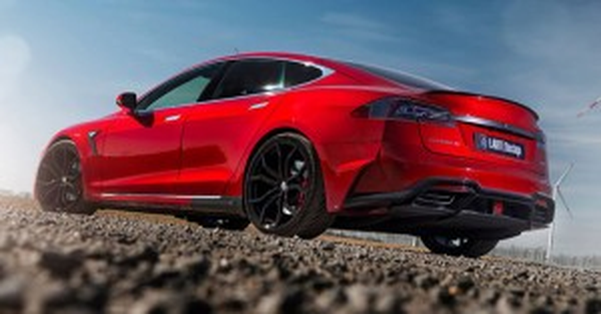 Tesla Model S\'e Larte Design İmzası