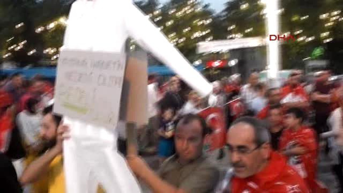 Tokat\'ta Darbeye Karşı Protesto Yürüyüşü