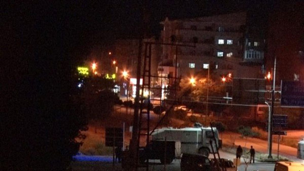 Yüksekova\'da Bomba Yüklü Araç İmha Edildi