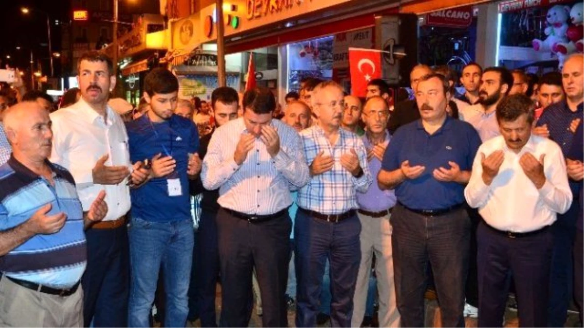 Zonguldak\'ta Demokrasi Nöbeti Sürüyor