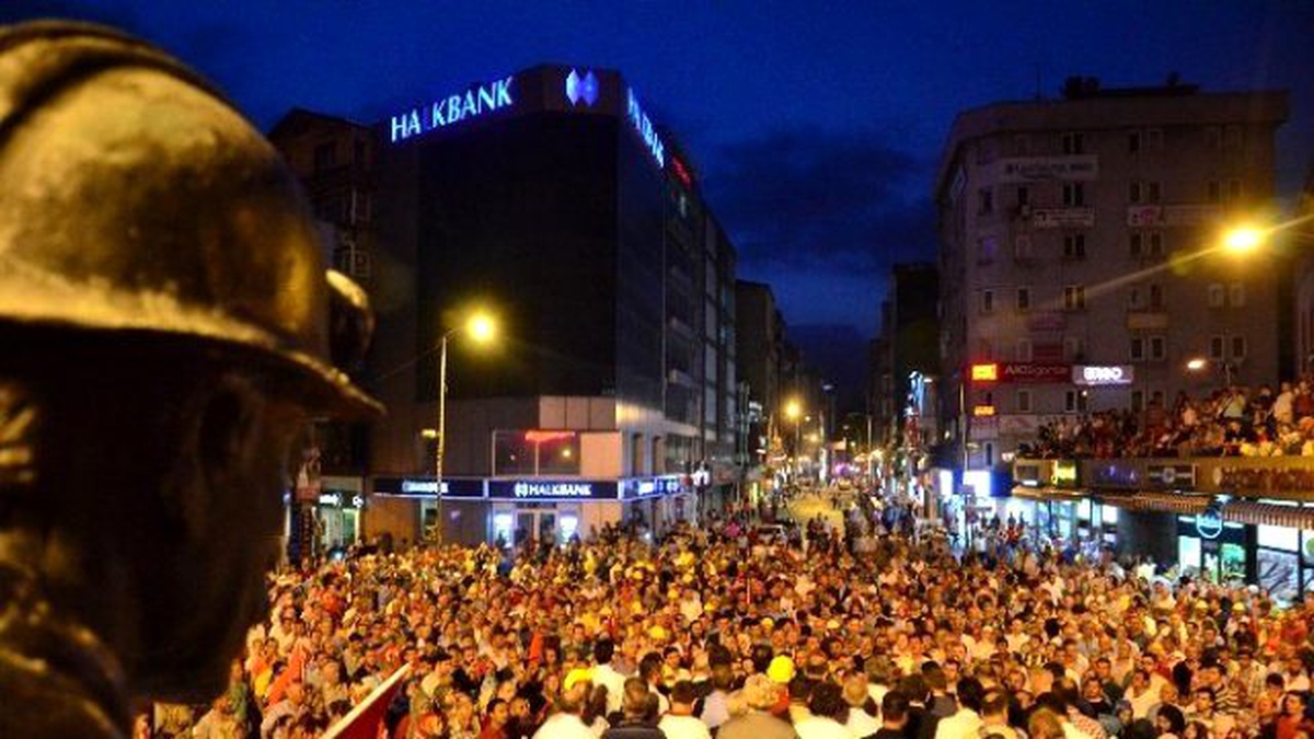 Zonguldak Valiliği\'nden "Milli İradeye Saygı ve Sahip Çıkma" Buluşması