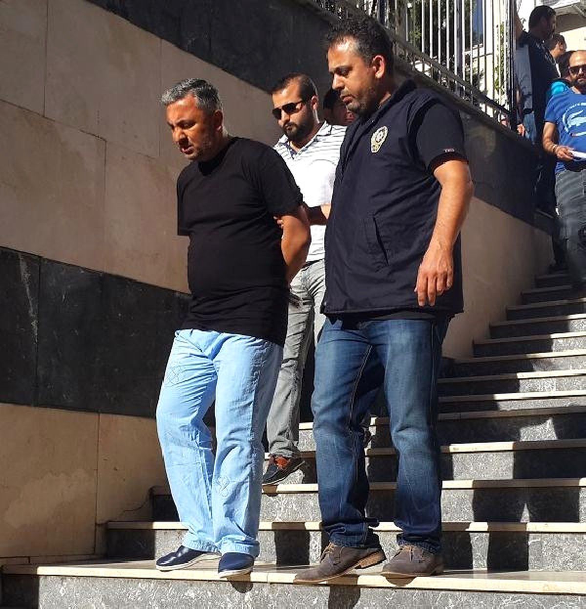 40\'ı Askeri Öğrenci 127 Asker Adliyeye Sevk Edildi