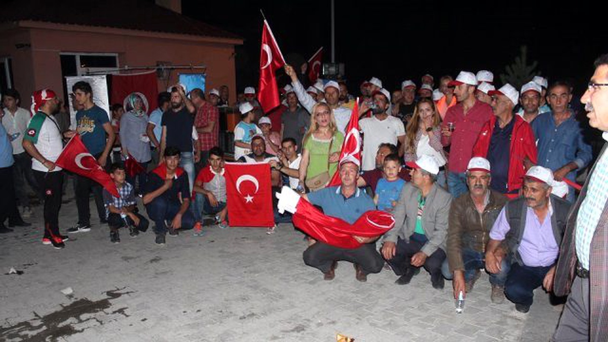 Ağrı GHSİM Demokrasi Nöbeti Tutanları Yalnız Bıkarmadı
