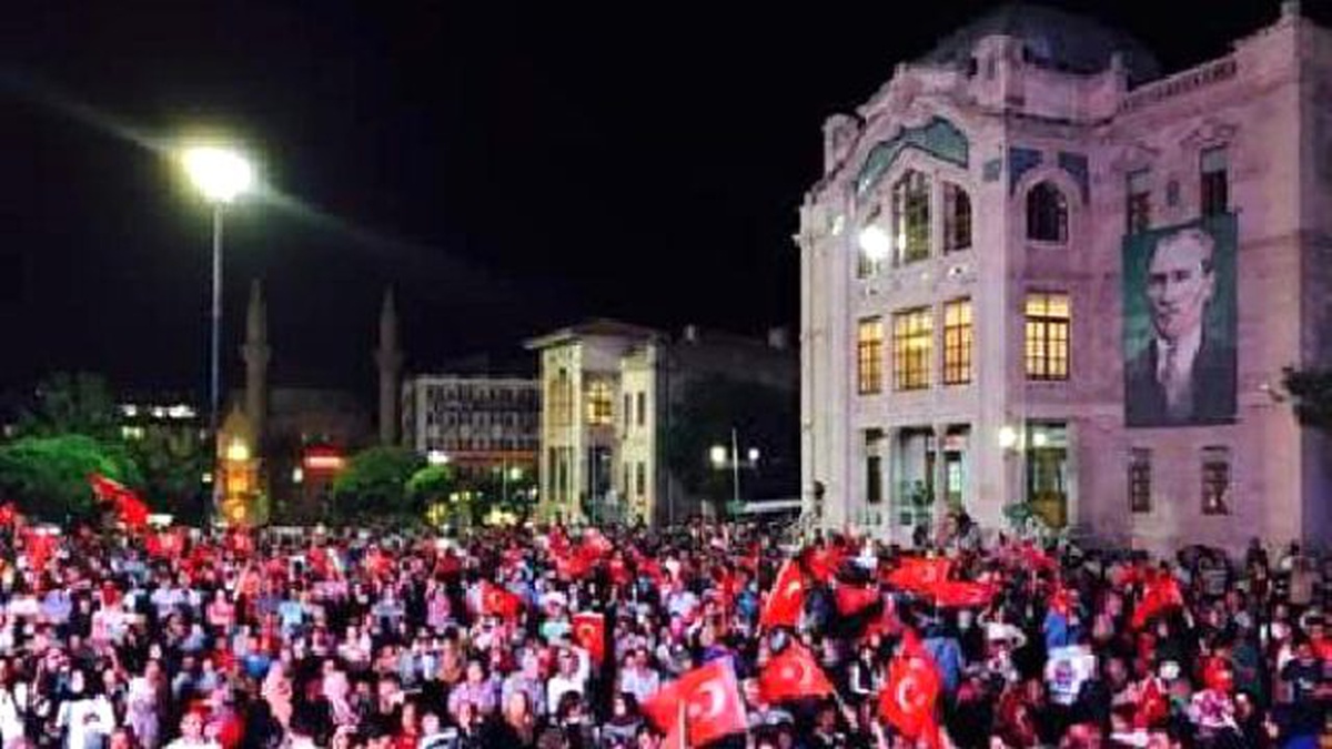 AK Parti Grup Başkanvekili İnceöz: Gerekiyorsa Can Veririz