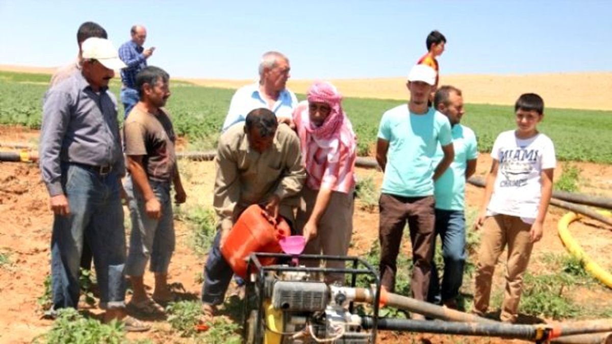 Akçakaleli Çiftçiler DSİ\'den Şikayetçi