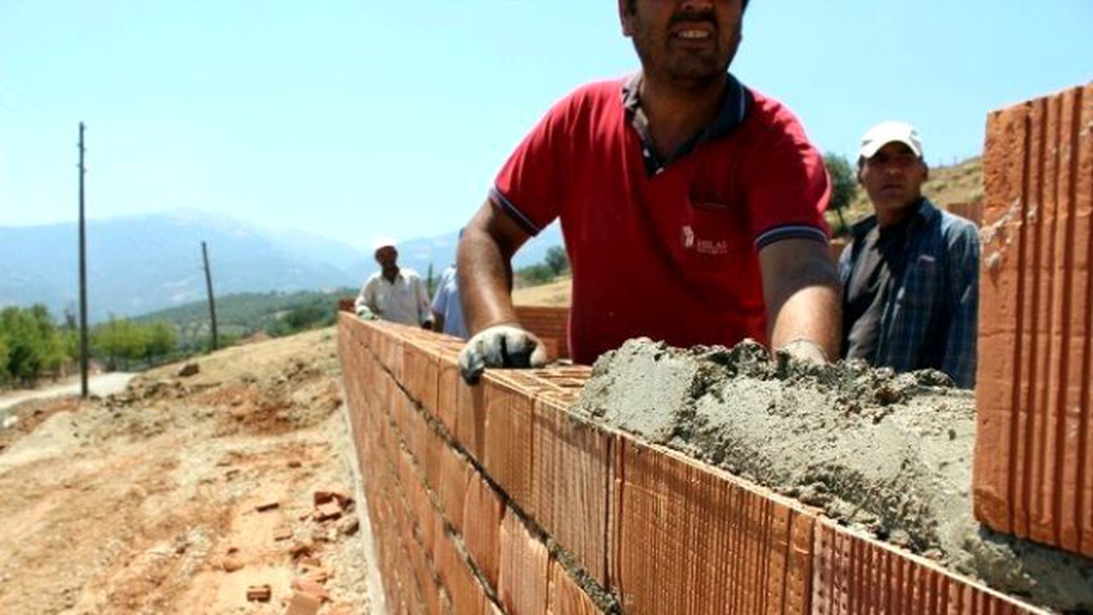 Alaşehir Belediyesi Hizmet Atağını Sürdürüyor