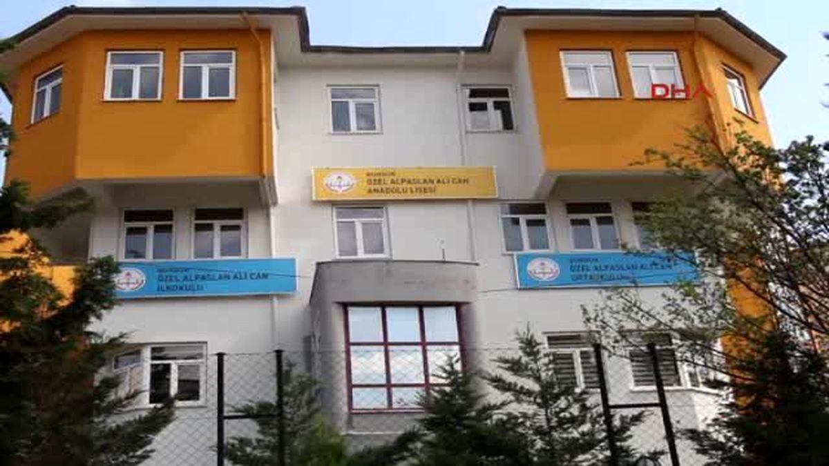 Burdur\'da Kapatma Kararı Verilen Özel Okul Mühürlendi
