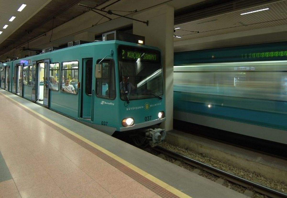 Bursa\'da Metro Sabaha Kadar Ücretsiz