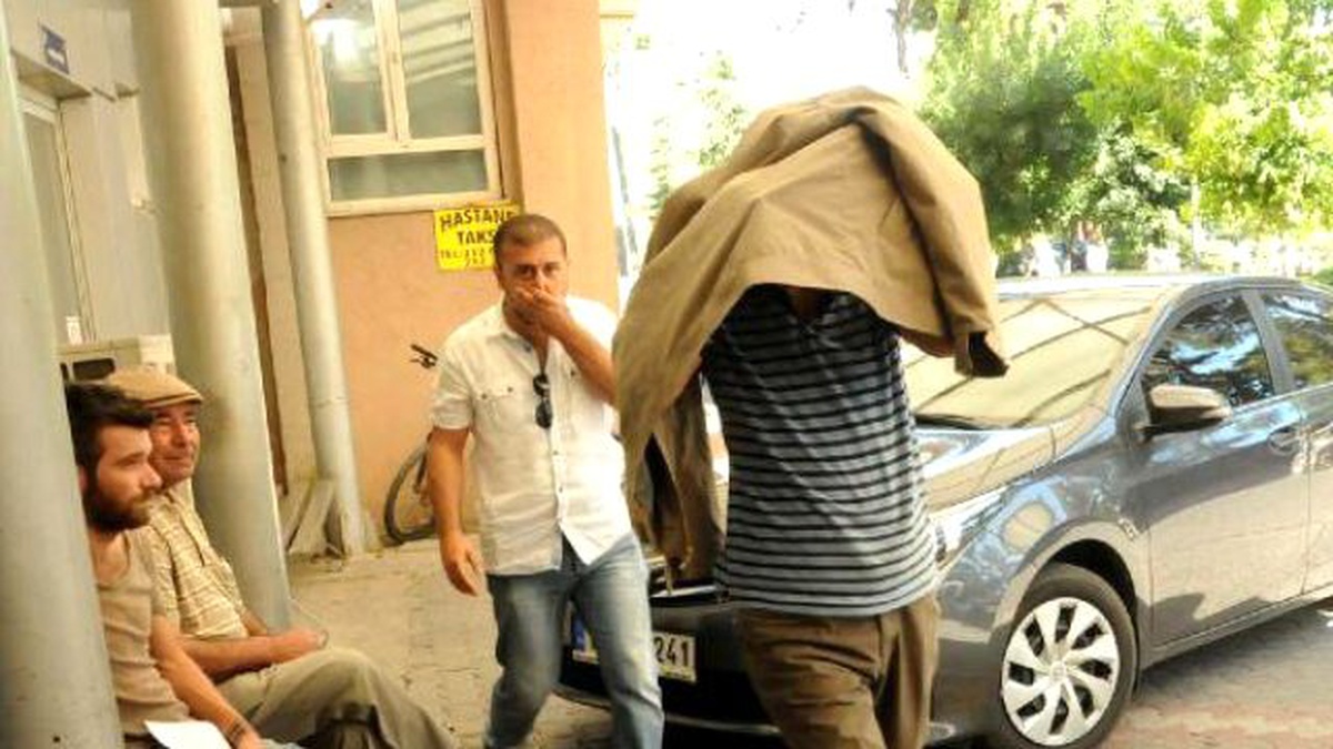 Çanakkale\'deki 16 Hakim ve Savcı Adliyeye Sevk Edildi
