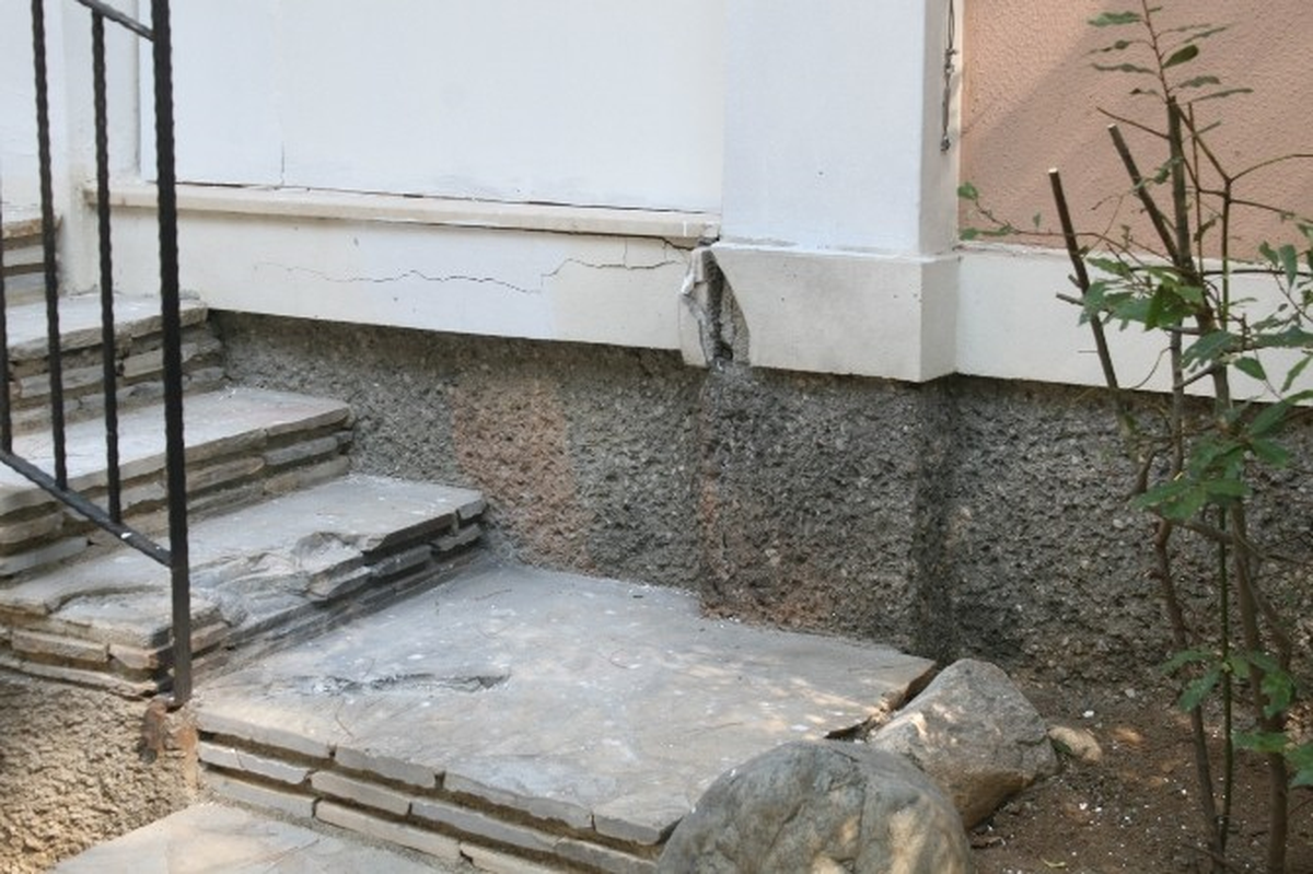 Cumhurbaşkanı Erdoğan\'ın Kaldığı Otel Saldırının İzlerini Taşıyor