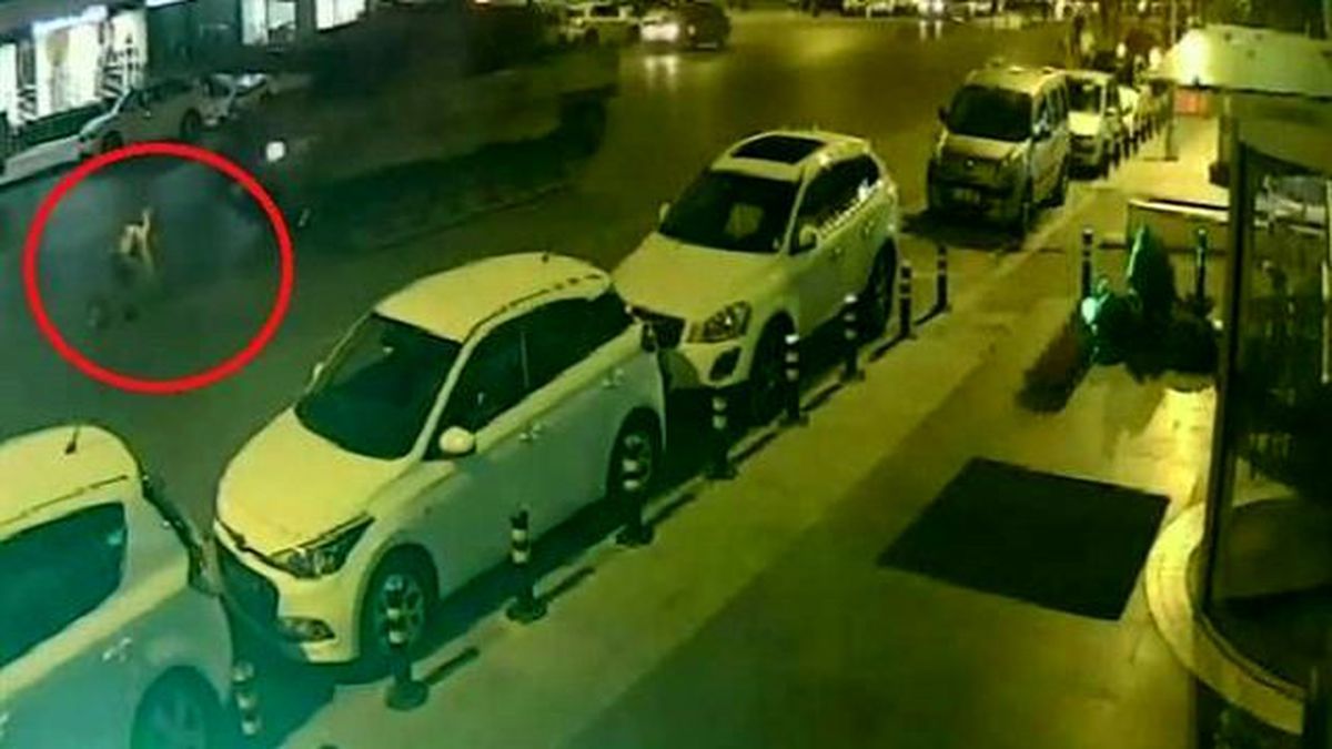 Dehşet Anı Kamerada! Darbe Gecesi Üzerinden 2 Tank Geçti