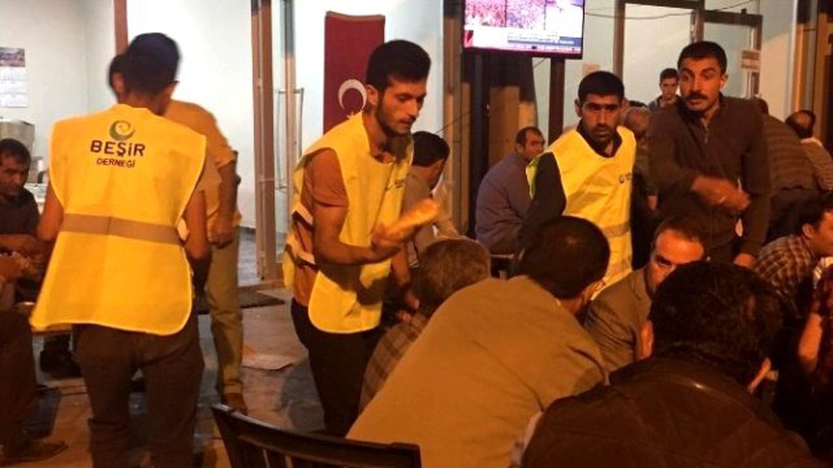 Demokrasi Nöbetçilerine Gıda Desteği