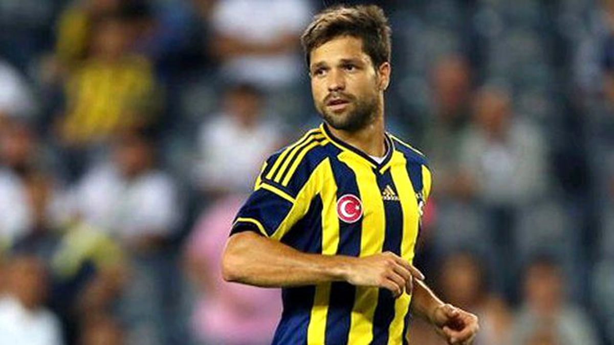 Fenerbahçe'den Ayrılan Diego, Brezilya Ligi Ekibi Flamengo ile Anlaştı