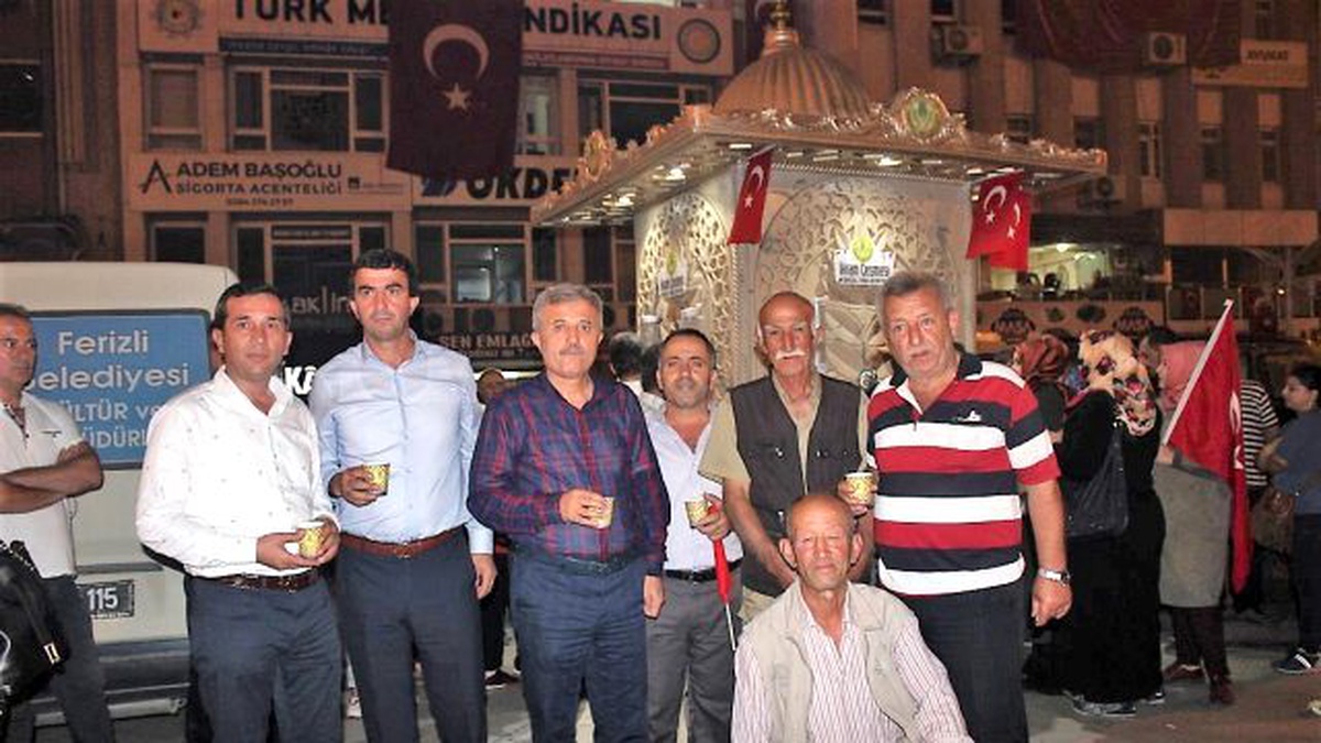Ferizli İkram Çeşmesini Kent Meydanında Kurdu