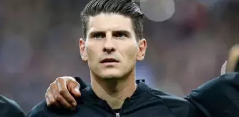 Fiorentina: Mario Gomez'i 10 Milyon Euro'dan Aşağı Satmayacağız