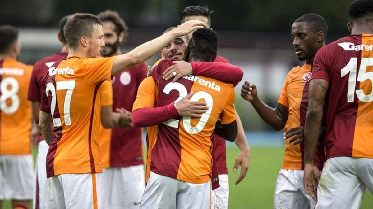 Galatasaray - A. Madrid Maçı Darbe Girişimi Sebebiyle Tehlikeye Girdi