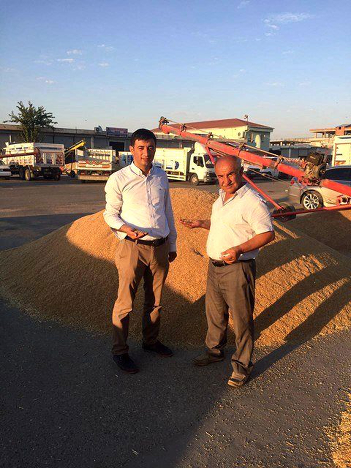 Hububatçılar Fiyattan Memnun, Kesintiye Tepkili