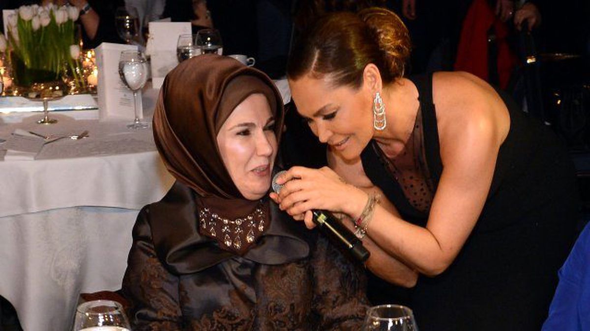 Hülya Avşar: Bu Birliktelik Beni Hüngür Hüngür Ağlattı