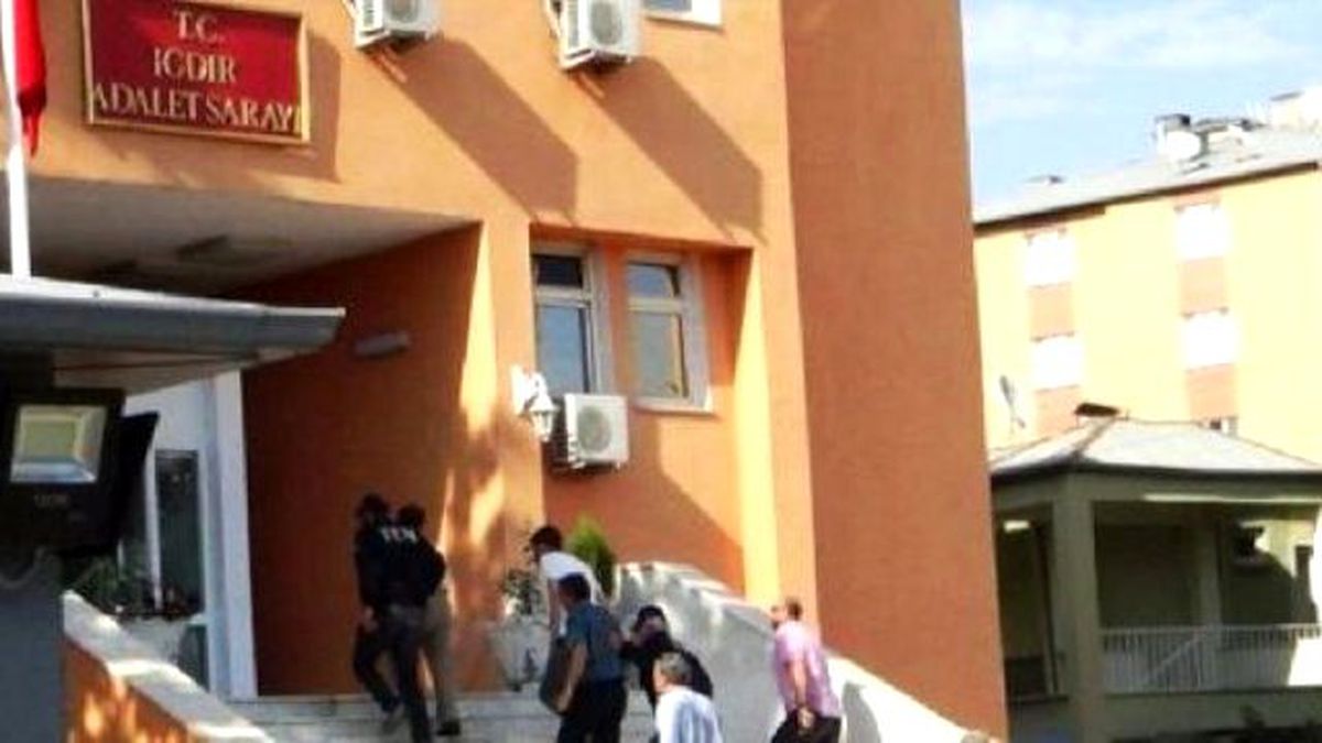 Iğdır\'da 2 Albay Tutuklandı