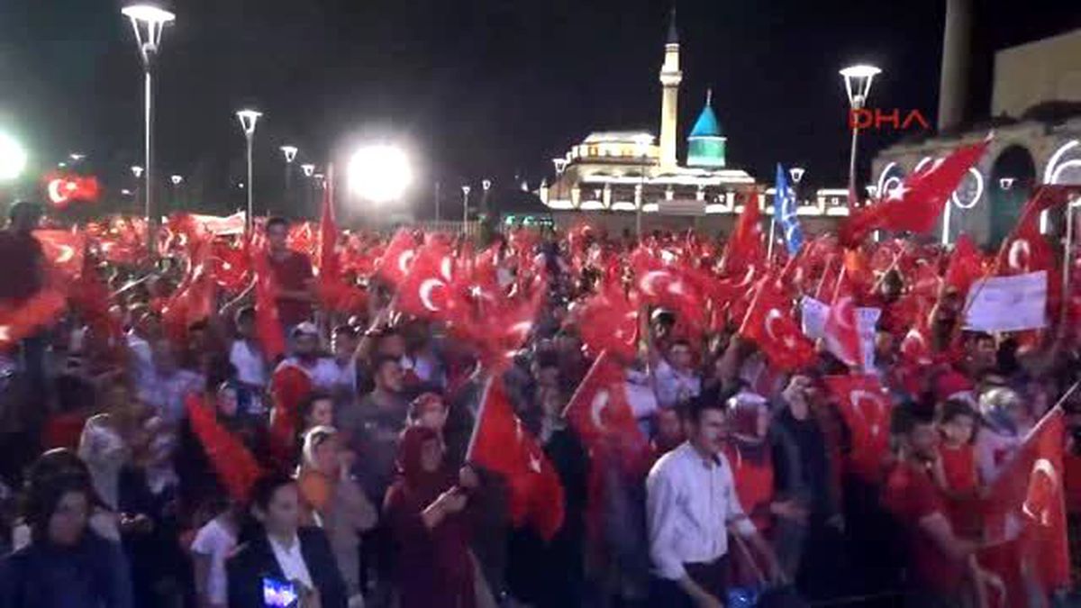 Konya\'da \'Demokrasi Nöbeti\'