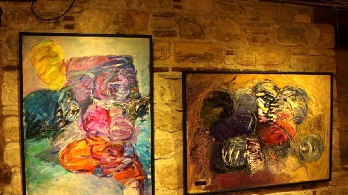 Kuşadası\'nda İnsan Temalı Resim Sergisi Açıldı