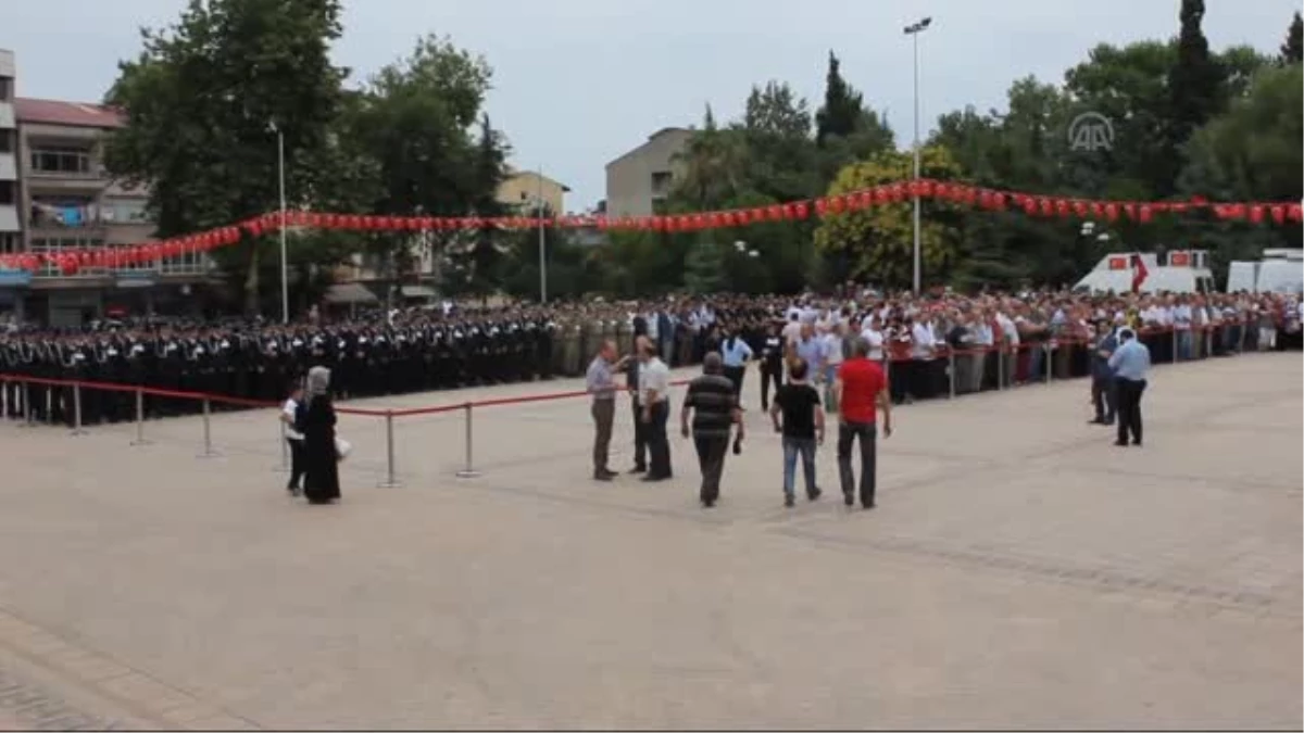 Maçka\'daki Terör Saldırısında Şehit Olan Polisler İçin Tören