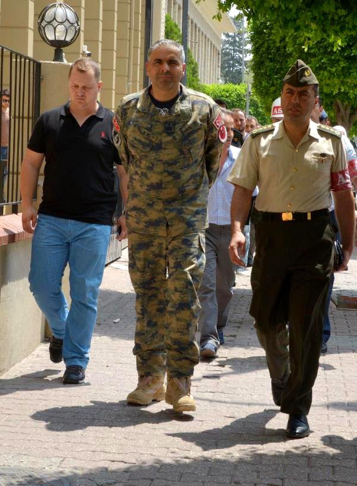 O Gece İncirlik\'te Neler Oldu?