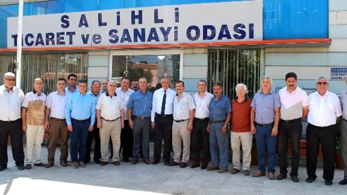 Salihlili İş Dünyası Demokrasiye Sahip Çıktı