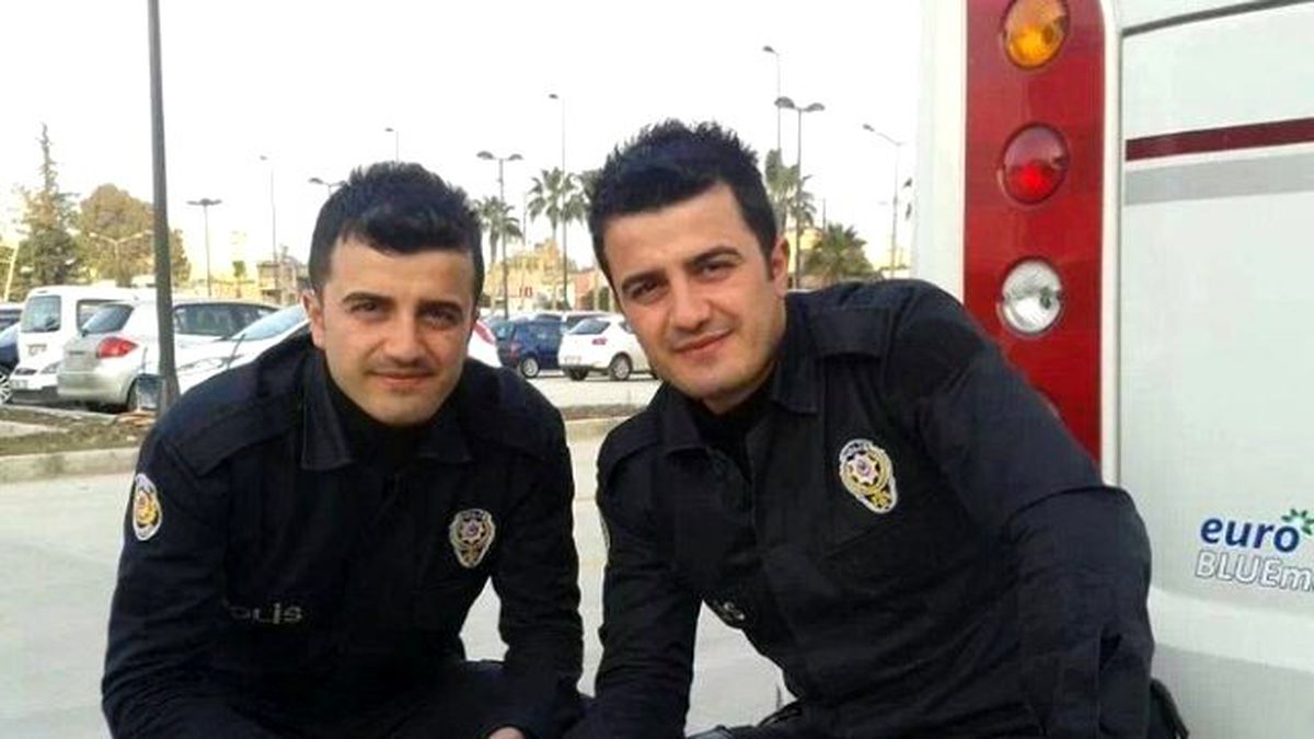 Şehit İkiz Polislerin Kimlikleri Tabancalarından Teşhis Edilmiş
