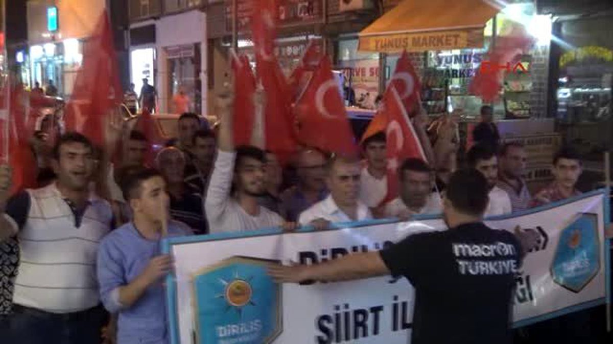 Siirt\'te Gülen\'in Temsili Tabutu Dolaştırıldı