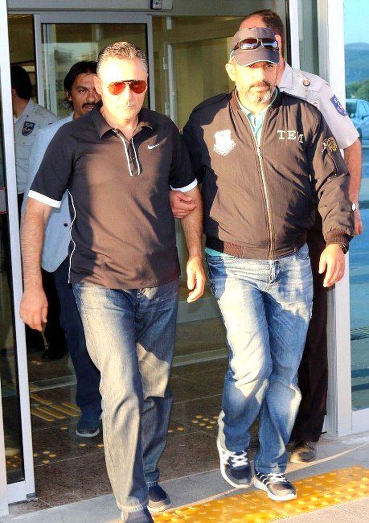 Sivas 5\'inci Piyade Er Eğitim Tugay ve Garnizon Komutanı Sağır Tutuklandı