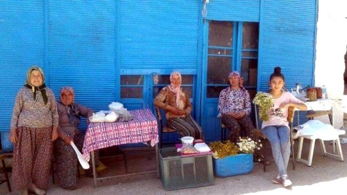 Tarih Kokan Kemer Köy Pazarı Ziyaretçilerini Bekliyor