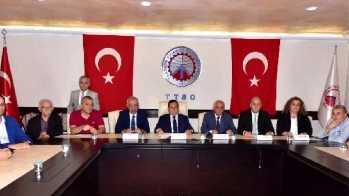 Trabzon\'daki Oda ve Borsa Başkanlarından "Darbeye Hayır" Bildirisi