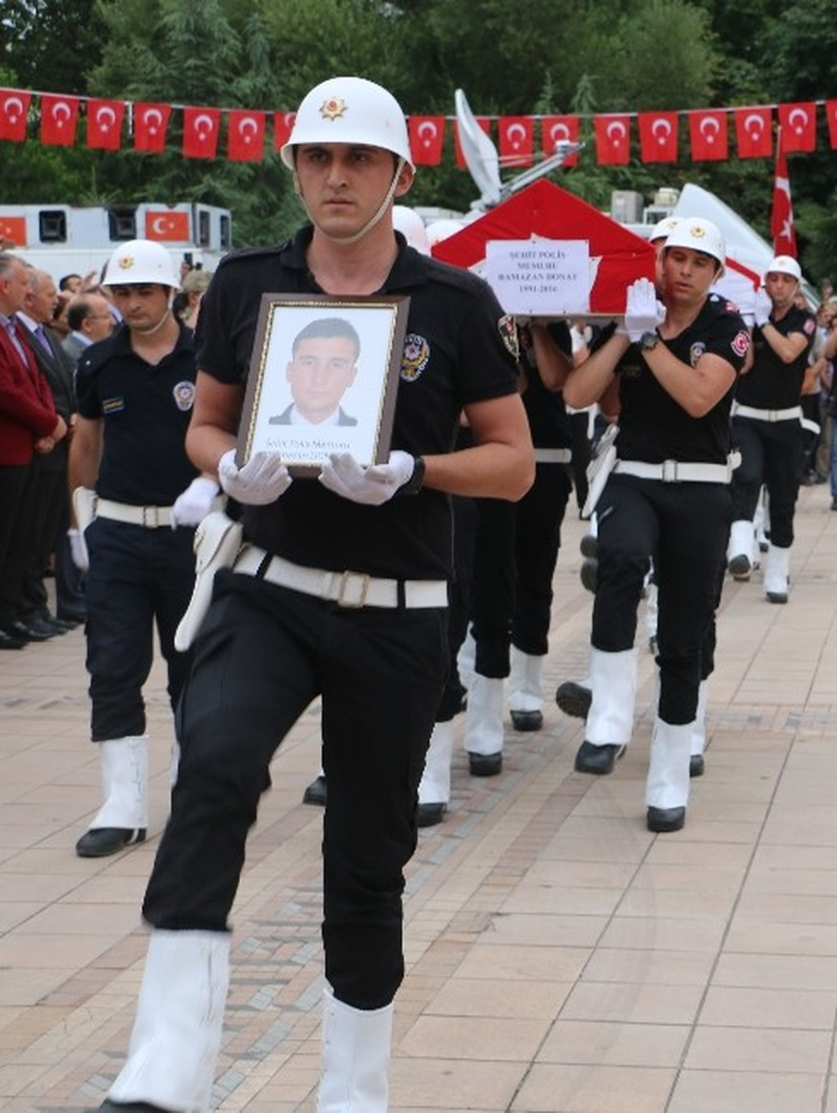 Trabzon\'un Maçka İlçesindeki Terör Saldırısında Şehit Olan 3 Polis İçin Tören Düzenlendi