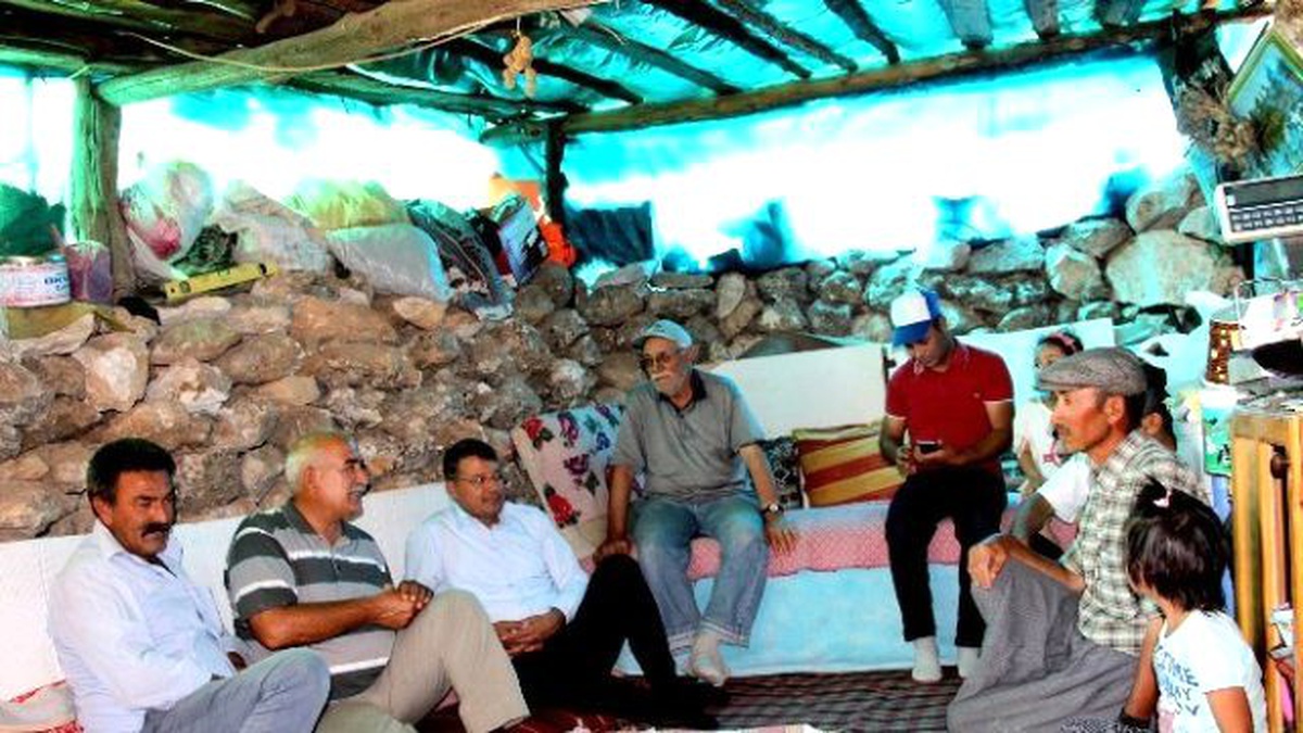 Turgut: "Silifke\'nin Köyleri Hizmetlerle Canlanıyor"