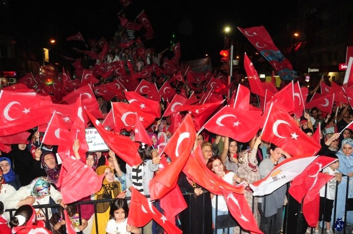 Van\'da Demokrasi Nöbeti Devam Ediyor