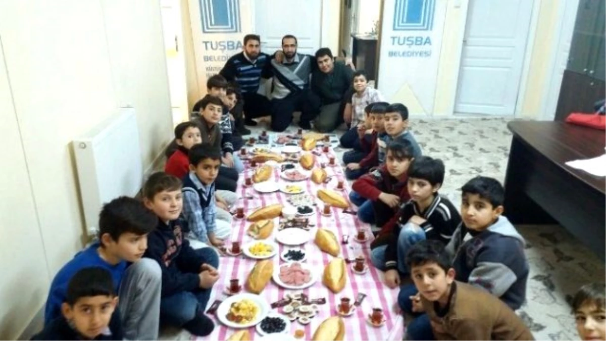 Yaz Kur\'an Kursu Öğrencilerine Kahvaltı