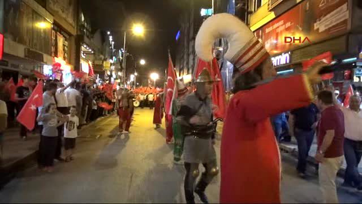 Zonguldak\'ta Demokrasi Yürüyüşünde 5 Bin Kişi Yürüdü