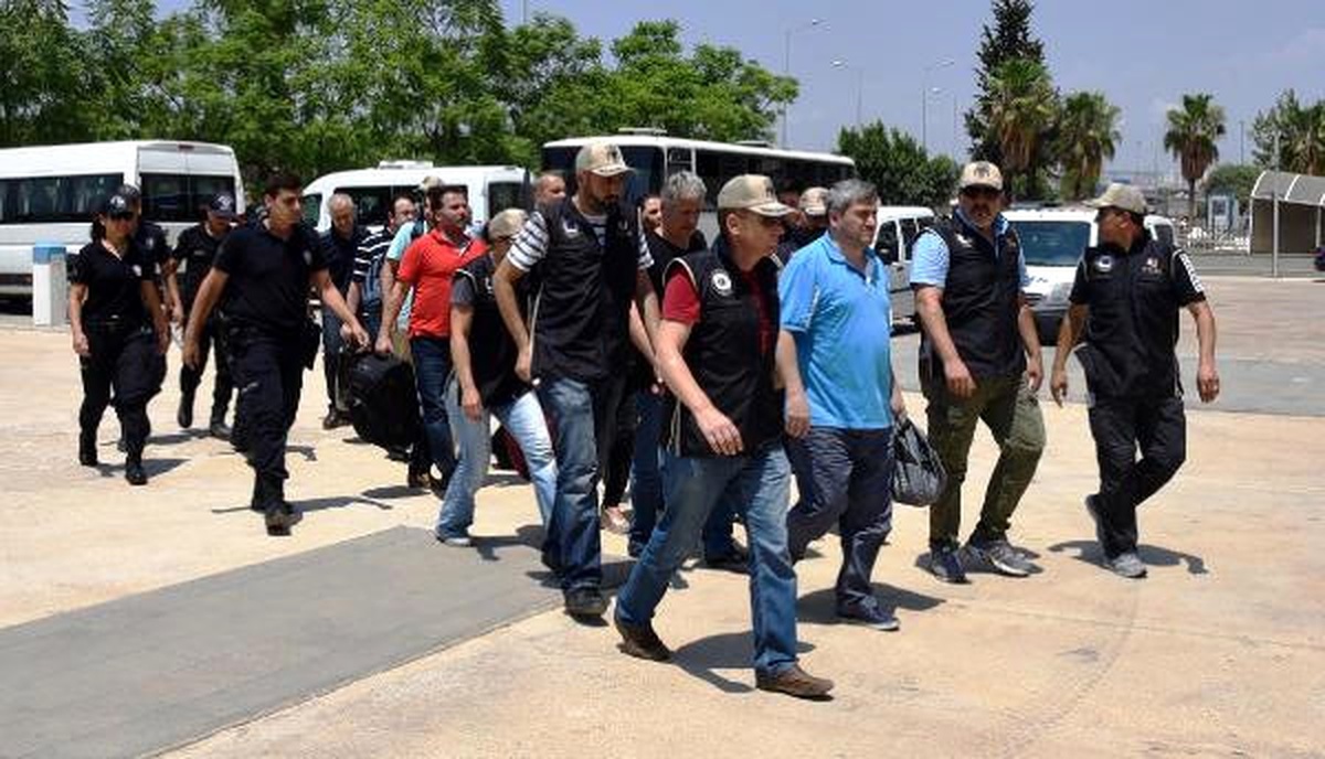 Antalya\'da 30 Yargı Mensubundan 20\'si Adliyeye Sevk Edildi