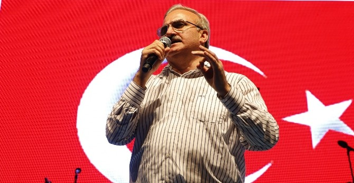 Antalya Darbe Girişiminin Ardından 5\'inci Geceyi de Ayakta Geçirdi