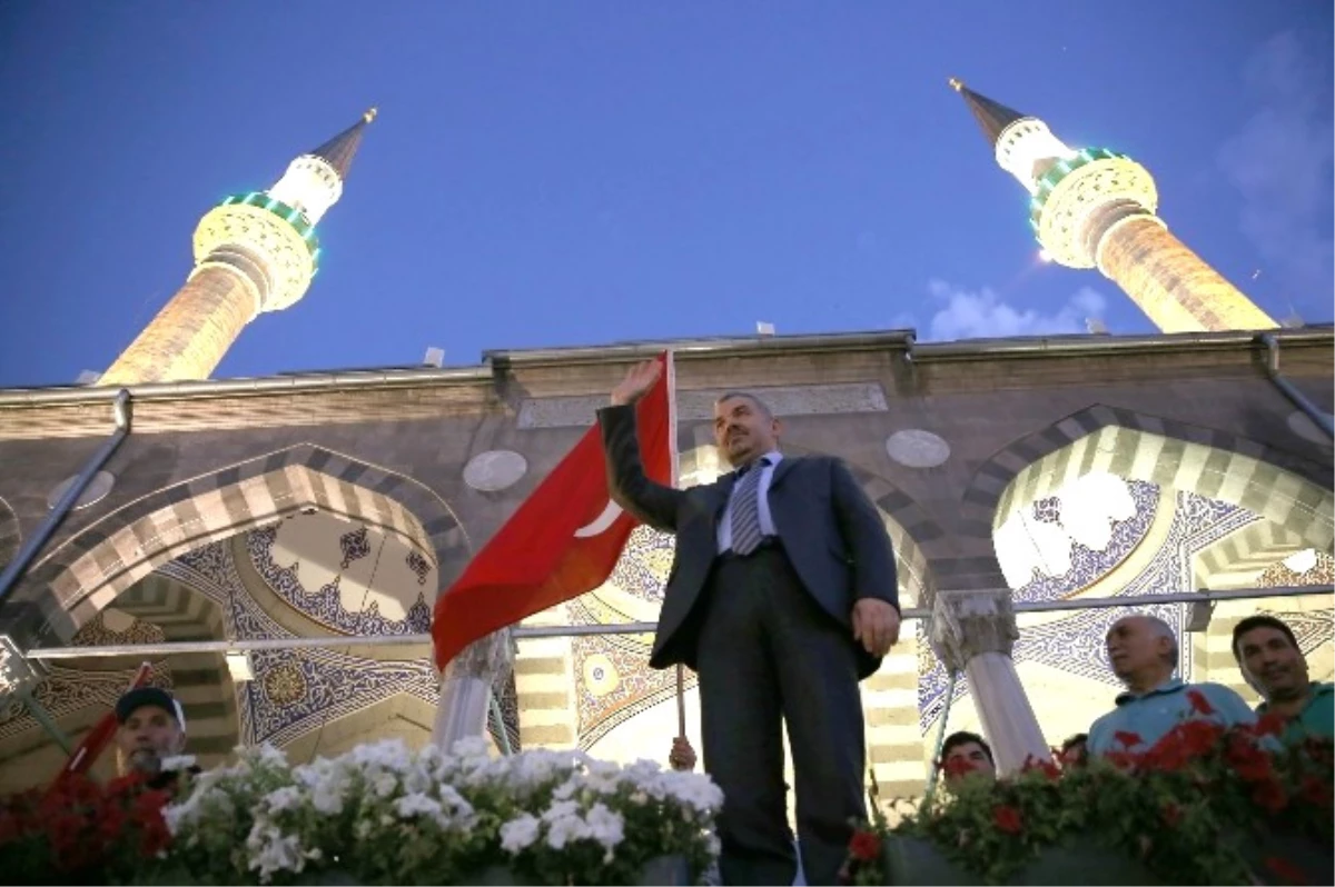 Başkan Çelik Demokrasi Nöbetini Terk Etmiyor