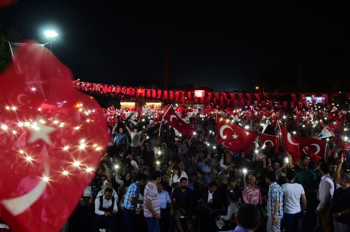Başkan Okay: "Demokrasi Nöbeti İkinci Bir Emre Kadar Sürecek"