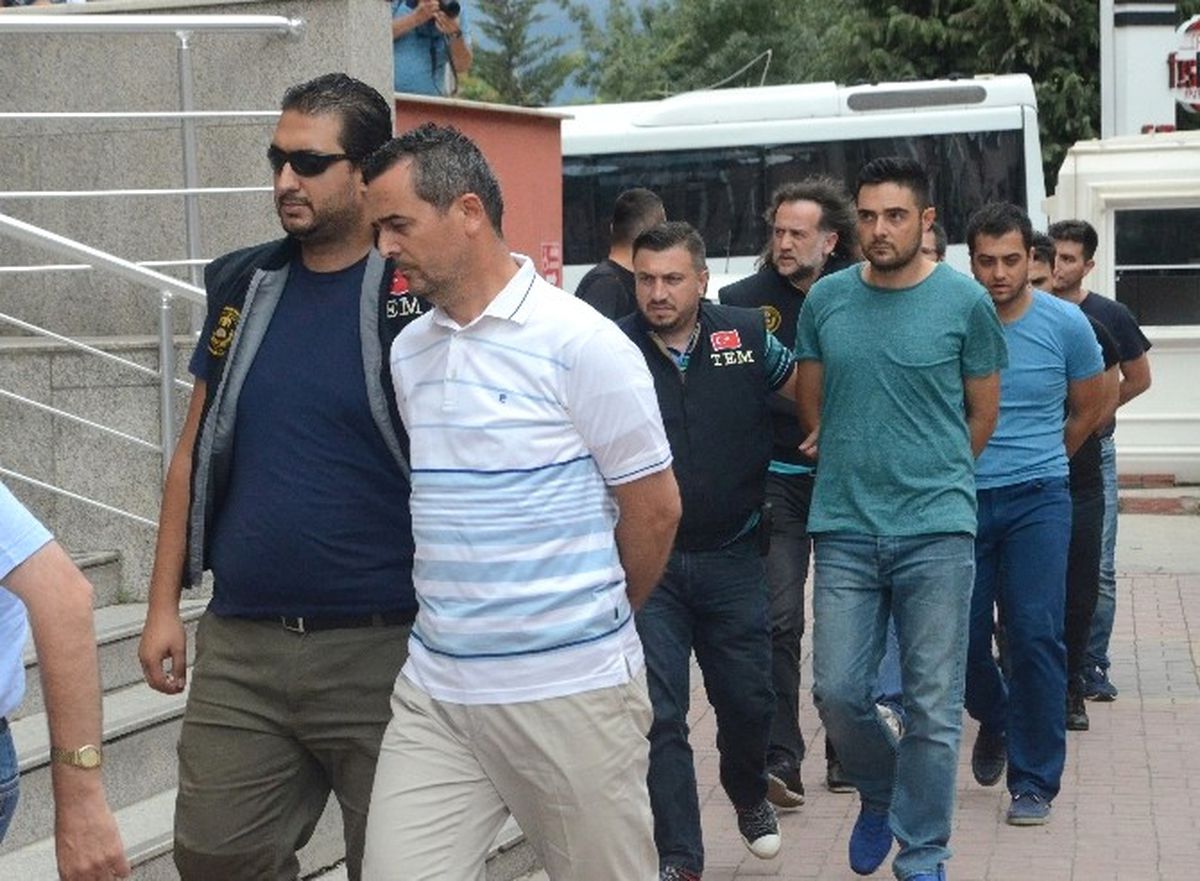 Cumhurbaşkanı Erdoğan\'ın Oteline Baskın Emri Veren Amiral Adliyeye Sevk Edildi