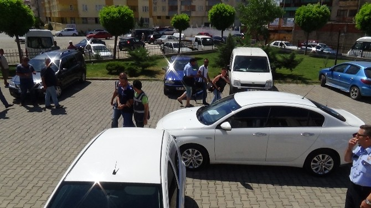 Edremit\'te Fetö Operasyonu: 1 Gözaltı
