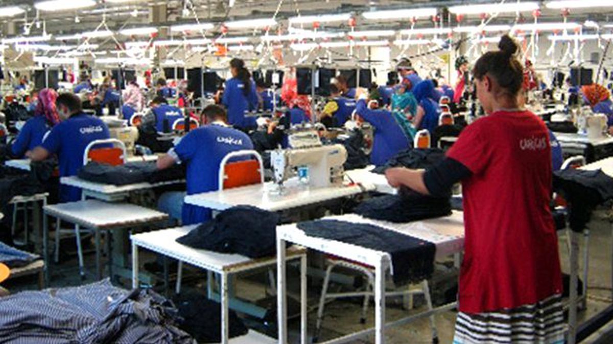 Hindistan'da Tekstil İşçilerinin Asgari Ücretine Mahkeme Kararı ile Zam