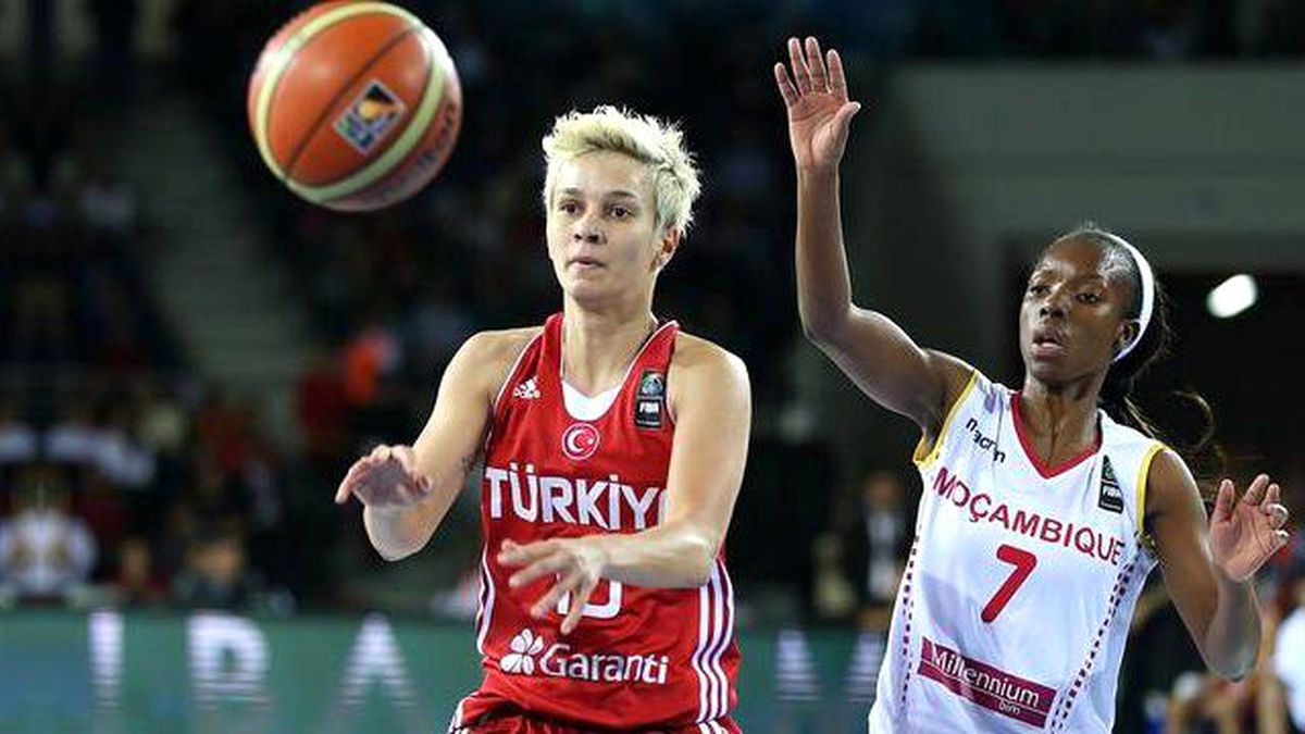 Işıl Alben: Halkıma Kurşun Saçan Haindir, Benim Askerim Değildir