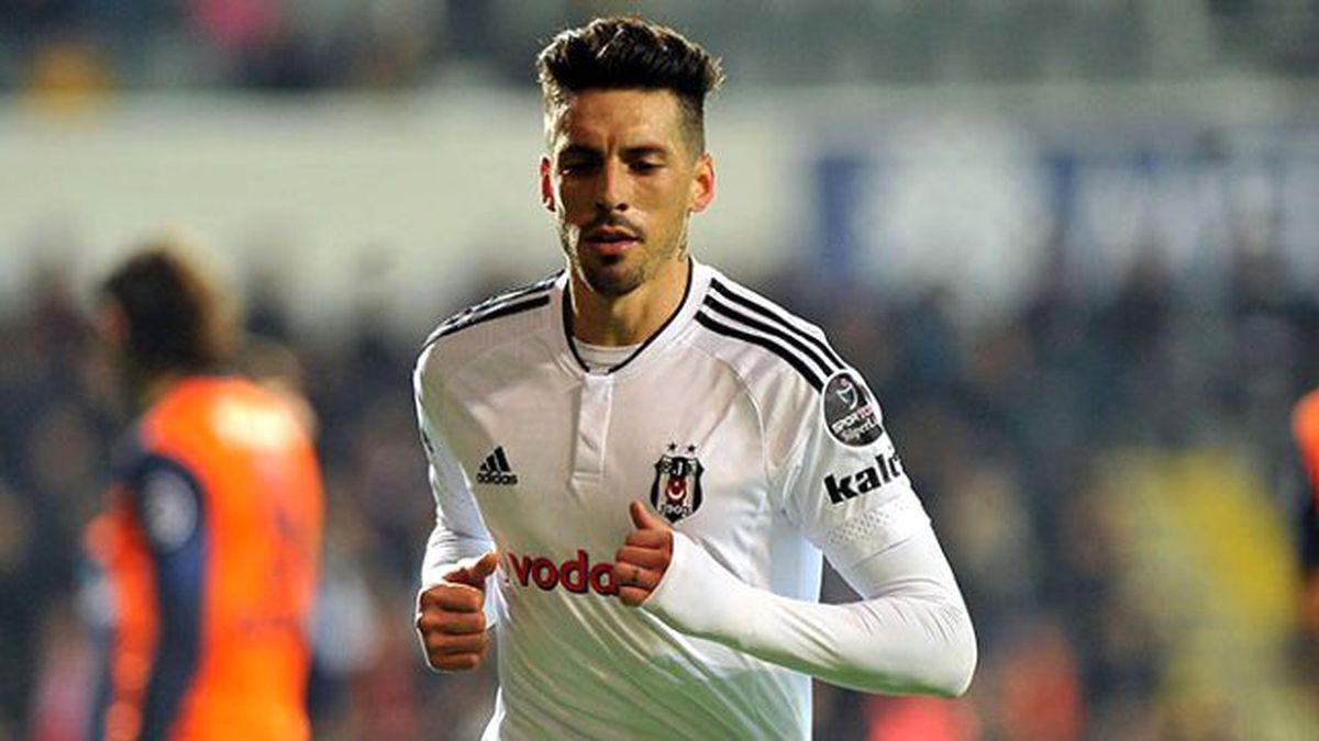Jose Sosa'dan Beşiktaş Yönetimine: FIFA'ya Başvururum