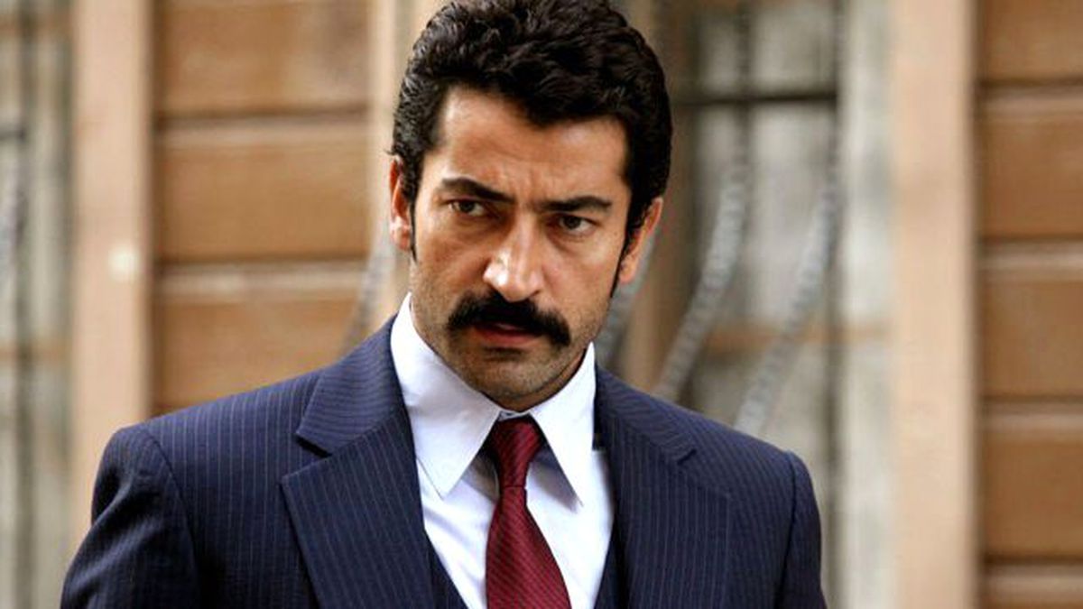 Kenan İmirzalıoğlu Darbe Girişimine Tepki Gösterdi