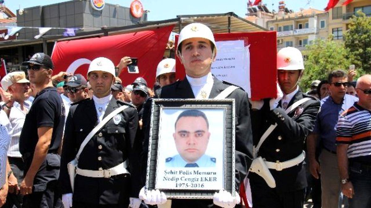 Kılıçdaroğlu'nun Akrabası Erdoğan'ı Korurken Şehit Oldu