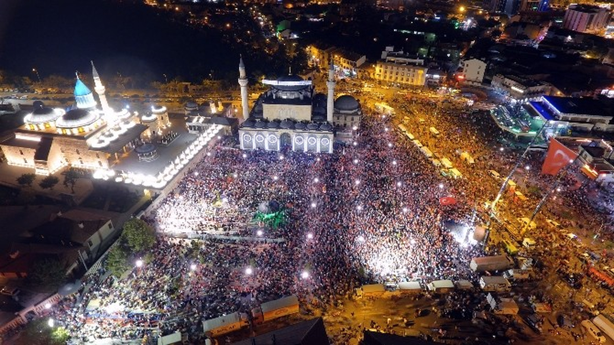 Mevlana Meydanı "Demokrasi Meydanı" Oldu
